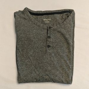 Grey casual short sleeved shirt